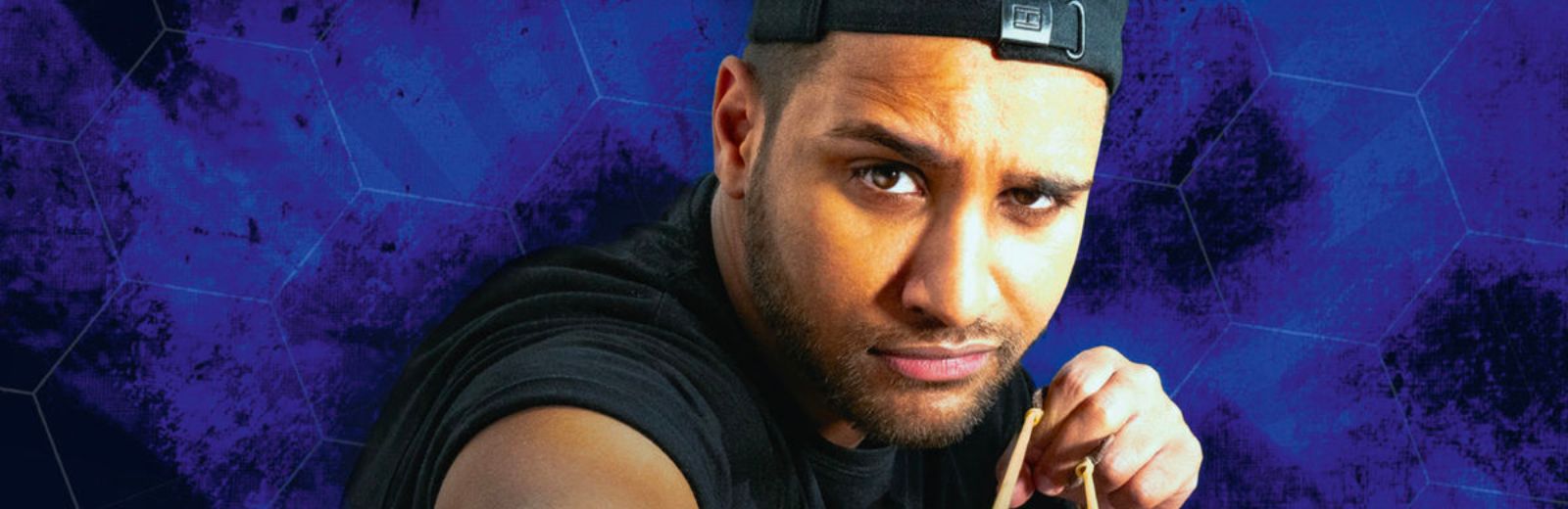 Twizzy Merchandise - Exklusive Fanartikel & Musik | Releeze