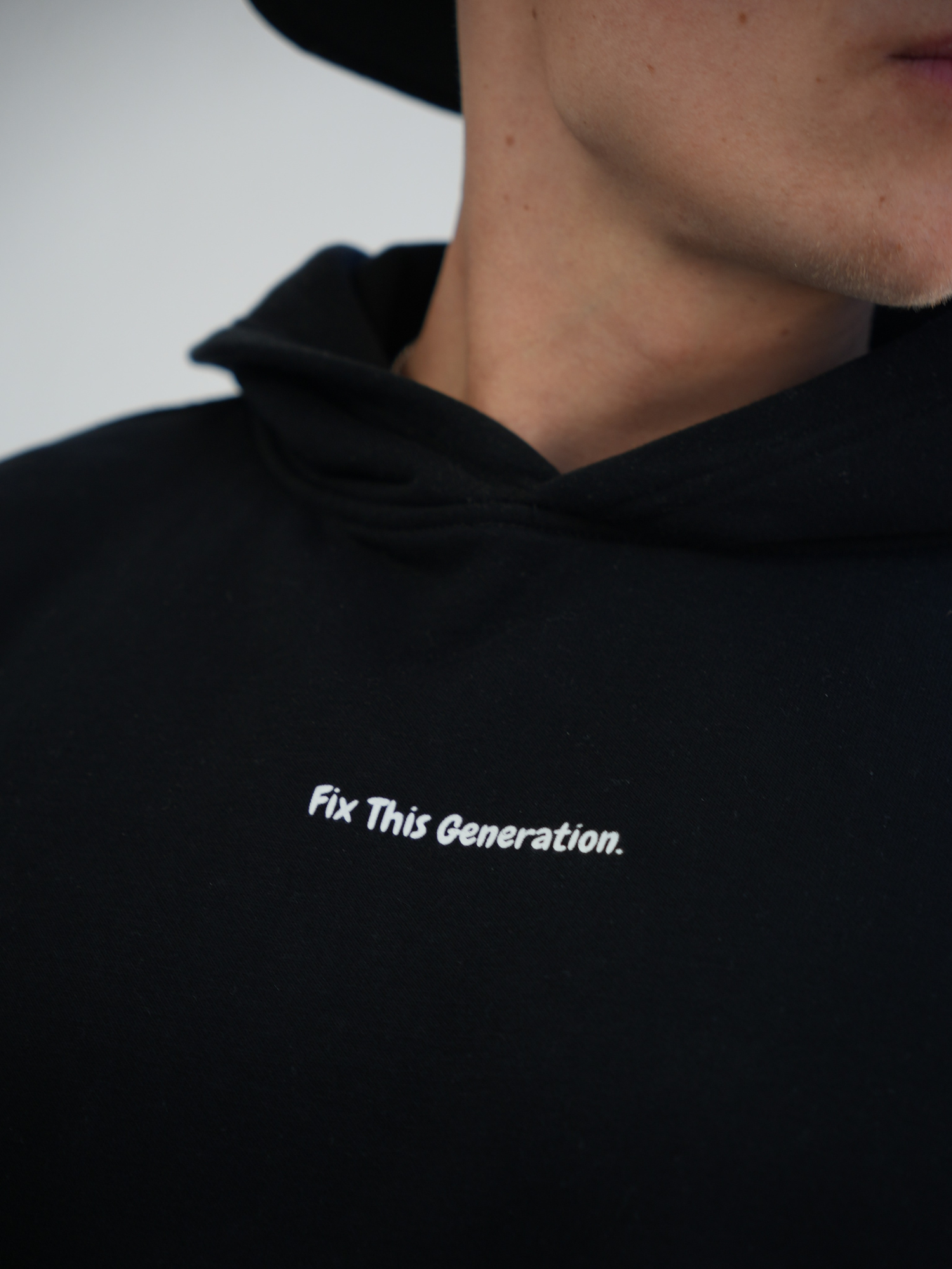 Fix This Generation. Hoodie (schwarz)